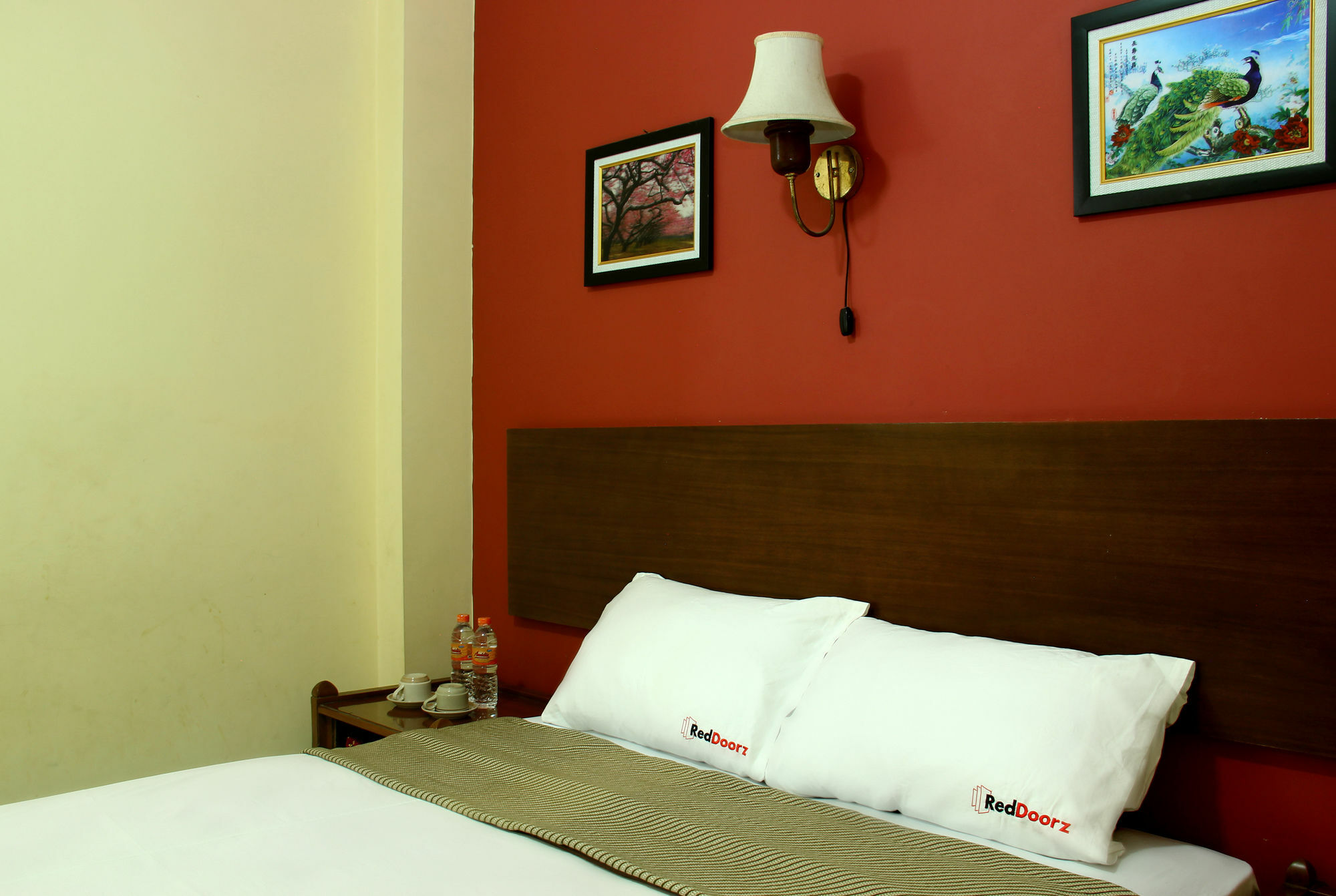 Reddoorz @ Palasari Bandung Buitenkant foto